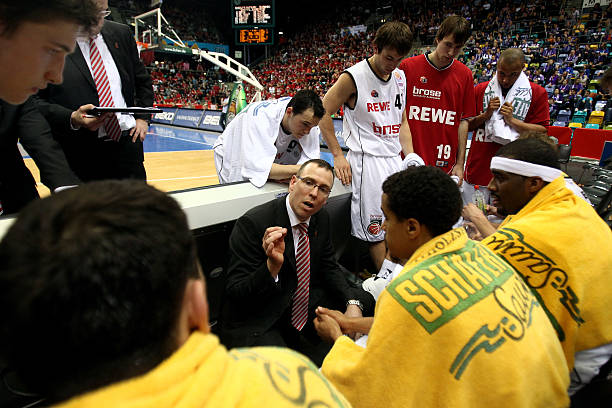 让中场与后 让中场与后